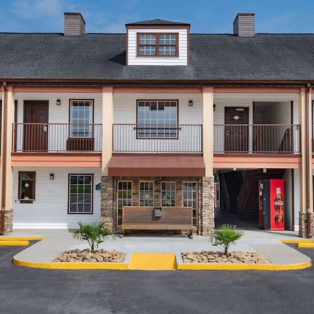 Baymont By Wyndham Commerce Ga Near Tanger Outlets Mall Ngoại thất bức ảnh
