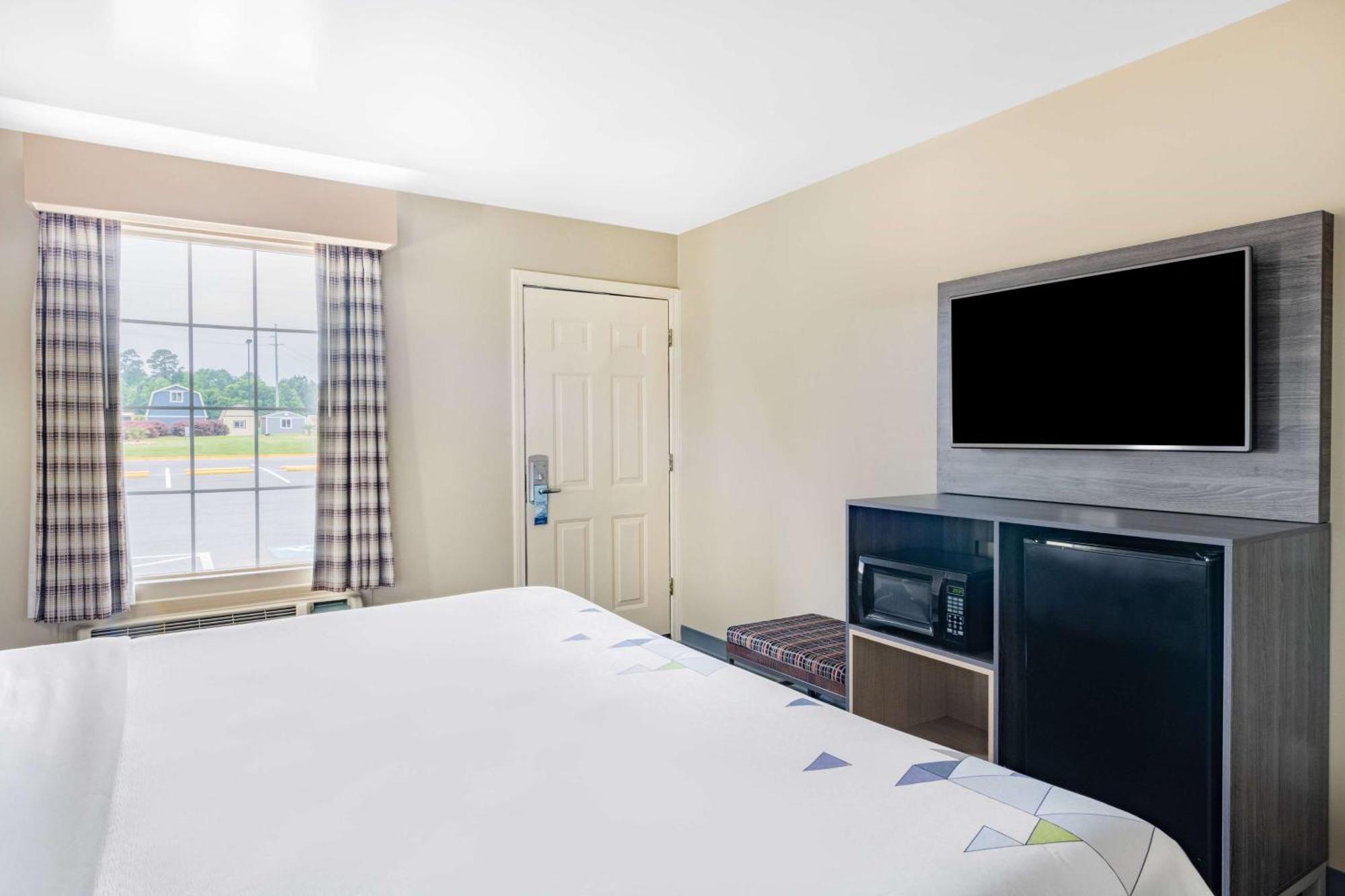 Baymont By Wyndham Commerce Ga Near Tanger Outlets Mall Ngoại thất bức ảnh