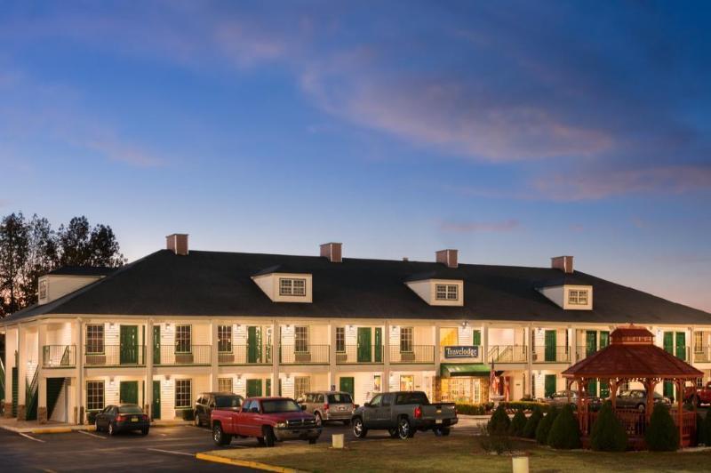 Baymont By Wyndham Commerce Ga Near Tanger Outlets Mall Ngoại thất bức ảnh